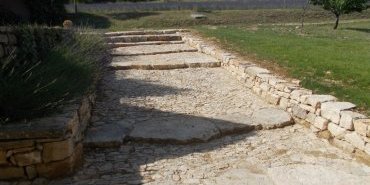 Escalier caladé en pas d'âne - Viens