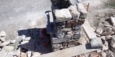 Reconstruction d'un oratoire - Saint-Saturnin