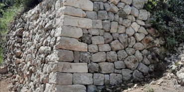 Réabilitation d'un bancau : reprise d'une chaîne d'angle - Grasse