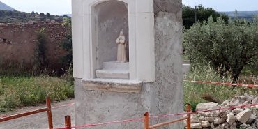 Reconstruction d'un oratoire - Saint-Saturnin